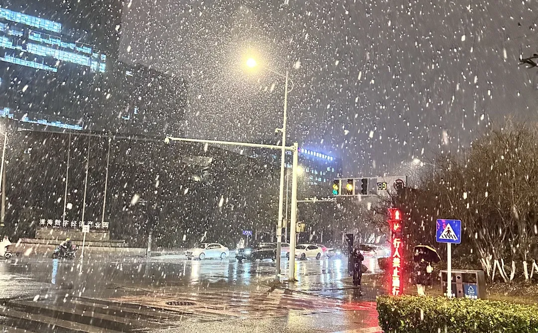 一出徐州东，被雪惊艳了