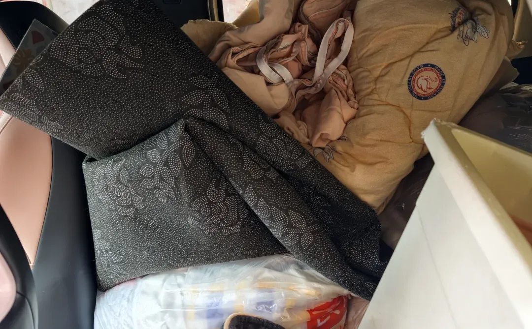 又攒够了一车，去徐州红叶小动物救助站了
