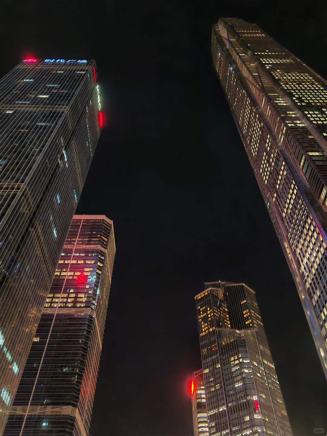 这大概就是深圳吧！真实的赛博朋克✨✨