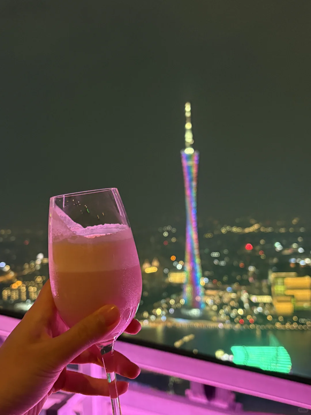打卡～广州柏悦顶楼live酒吧