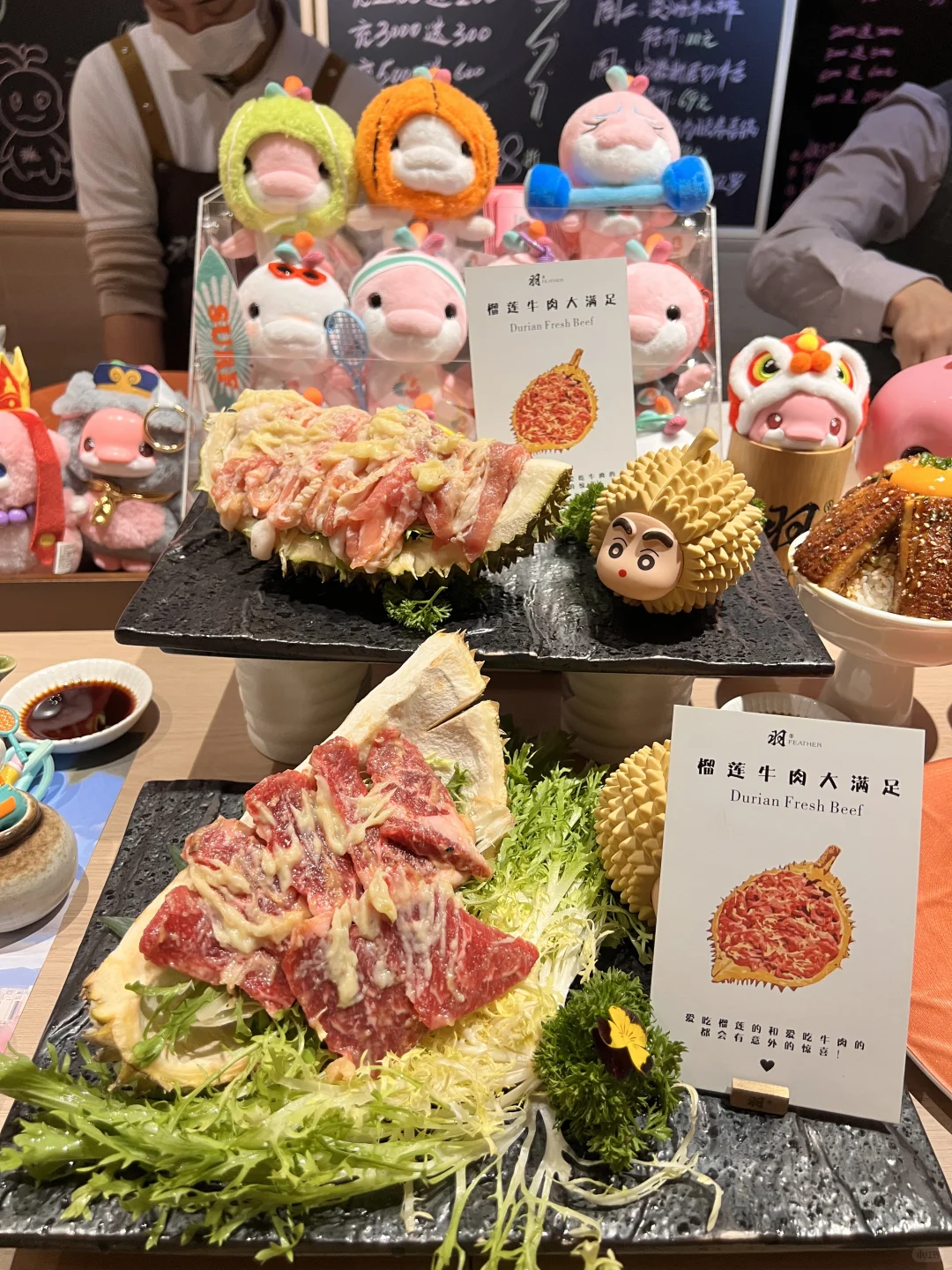 🐔大湾鸡空降东莞日料店！周边拿到手软