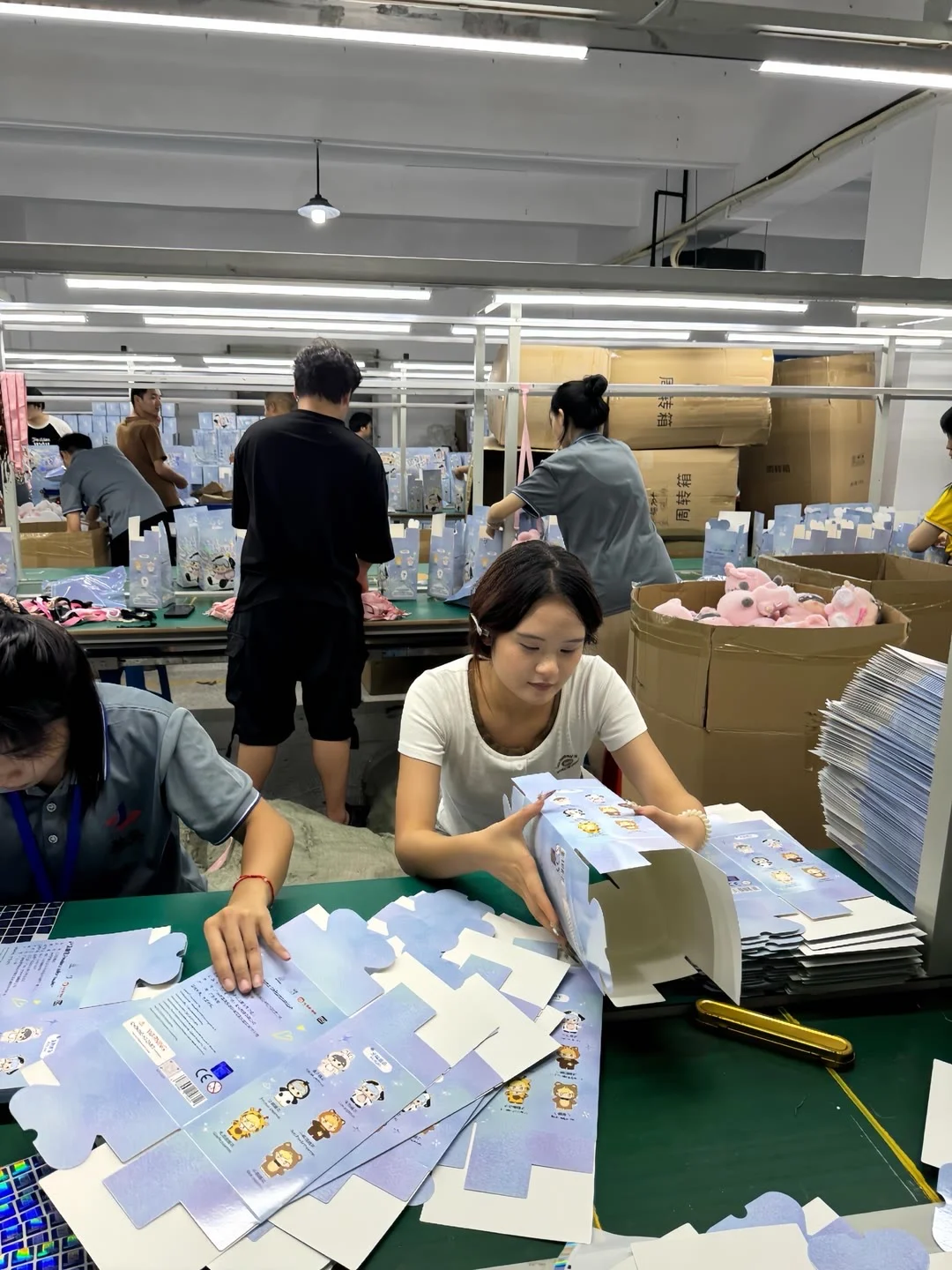 东莞全新玩具厂，长白班230一天～