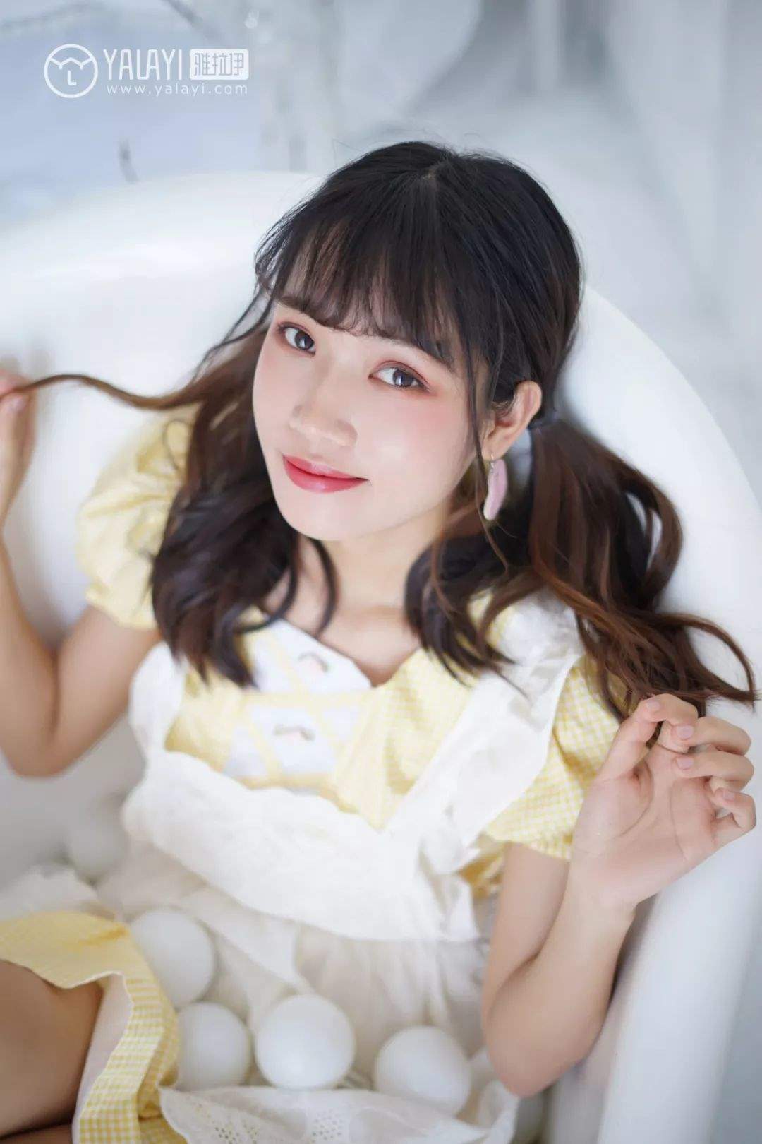YALAYI雅拉伊—唯美的写真配上颇具创意的方案，那简直是一股清流 | 黑料正能量