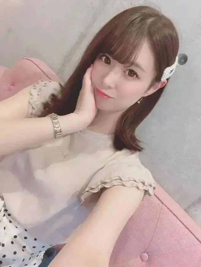 现役女子大学生，艺能偶像二宫光粉嫩可爱！ | 黑料正能量
