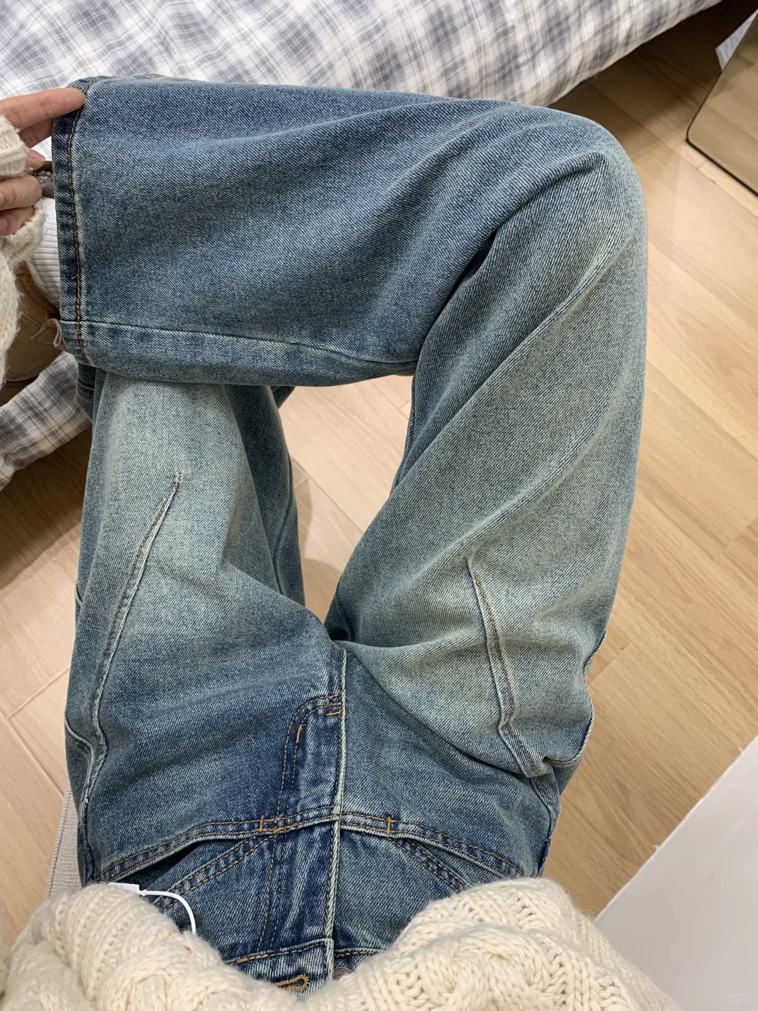 不愧是我熬夜做出来的有设计感牛仔裤！！！