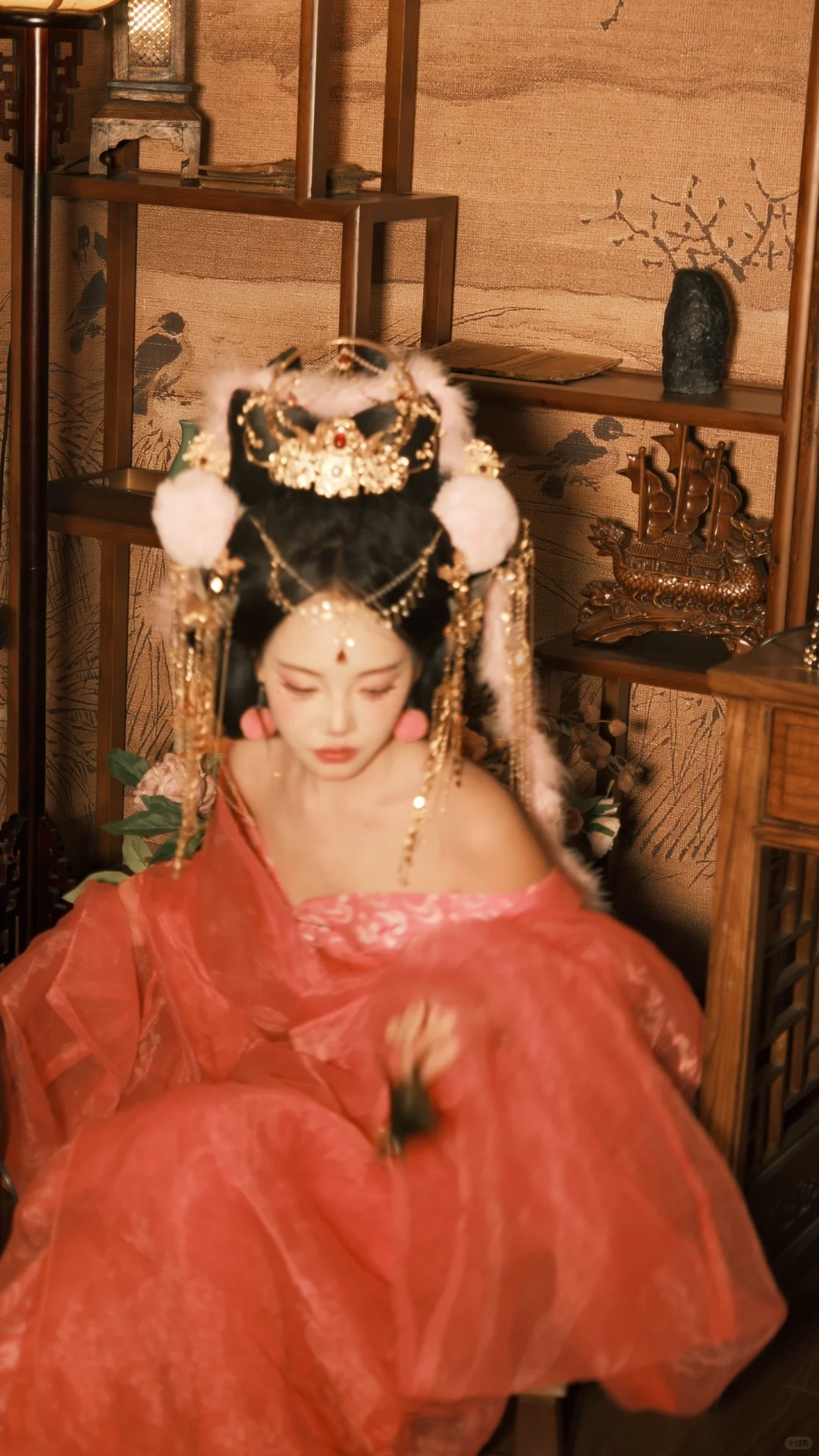 臣女苏妲己，拜见大王