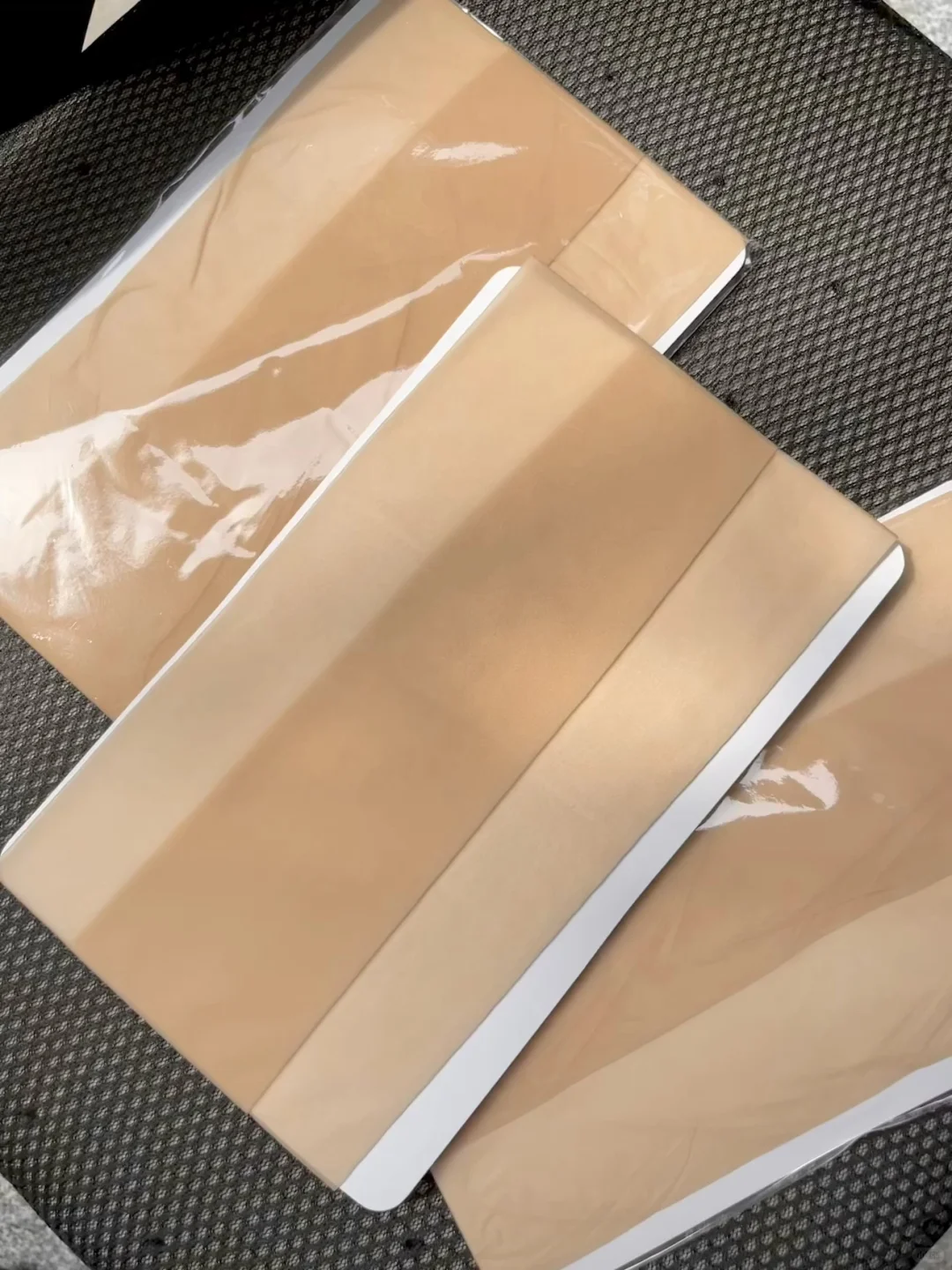 脚尖加固的任意剪丝袜果然耐穿。