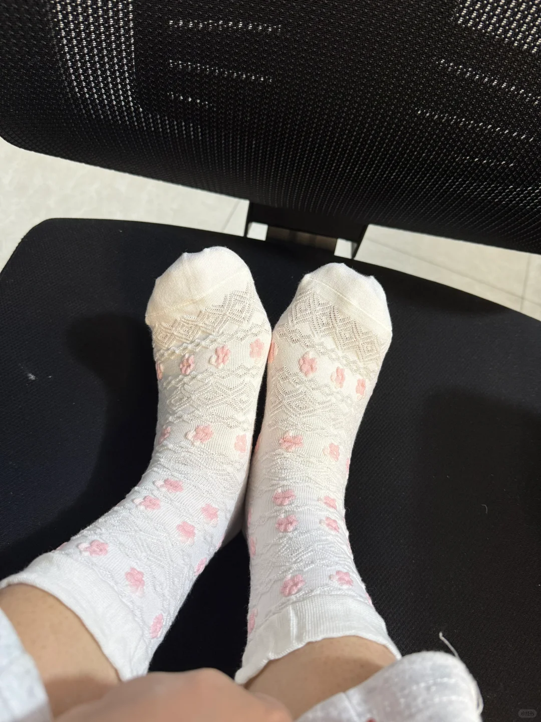穿了这双袜子 被同事追着要链接！