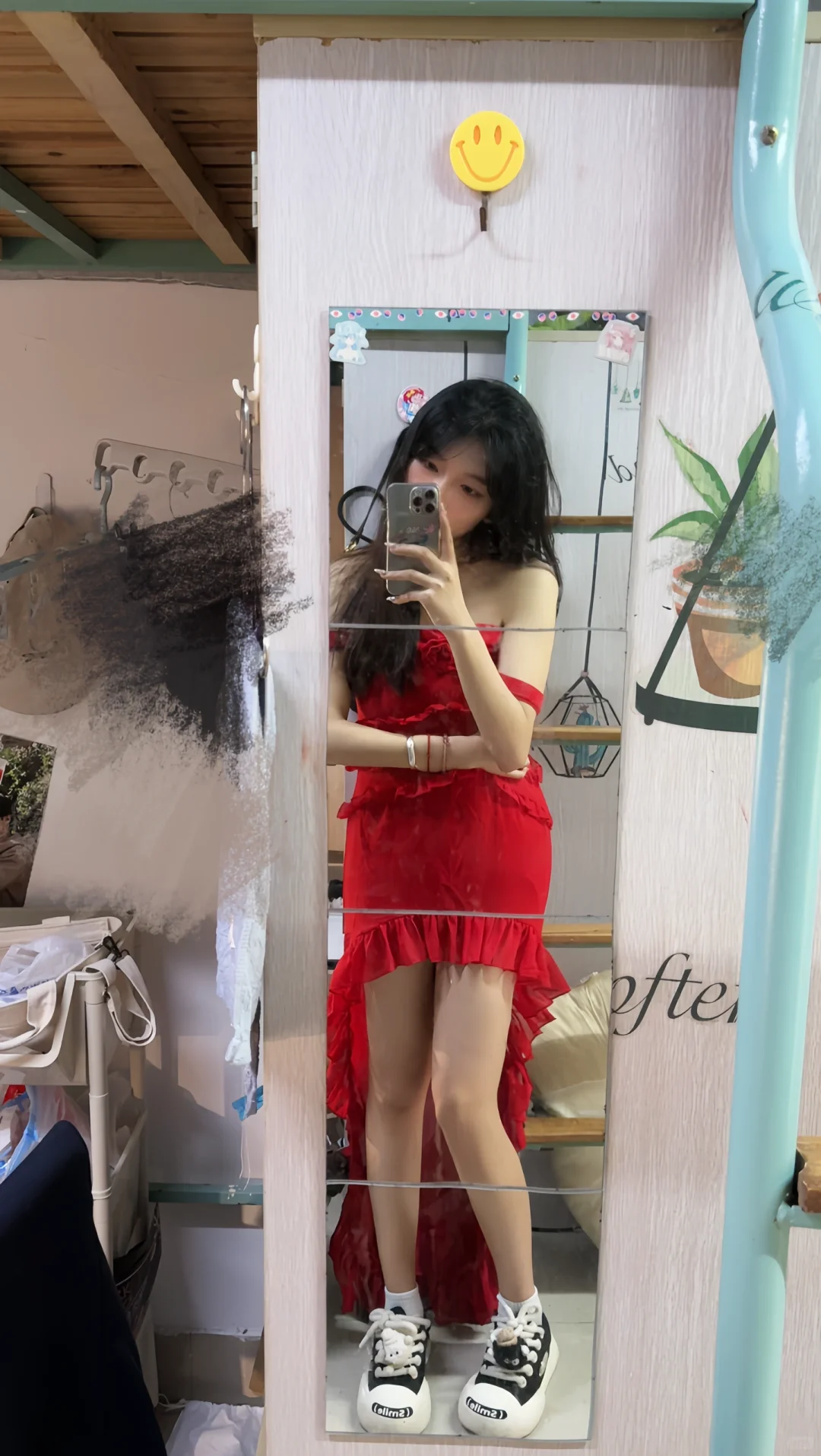 喜欢一些对镜自拍～