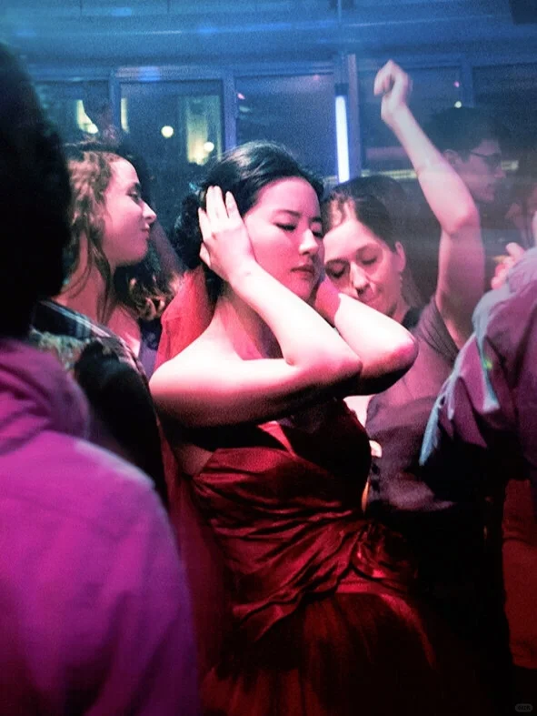 你有见过这么妩媚动人的神仙姐姐嘛？