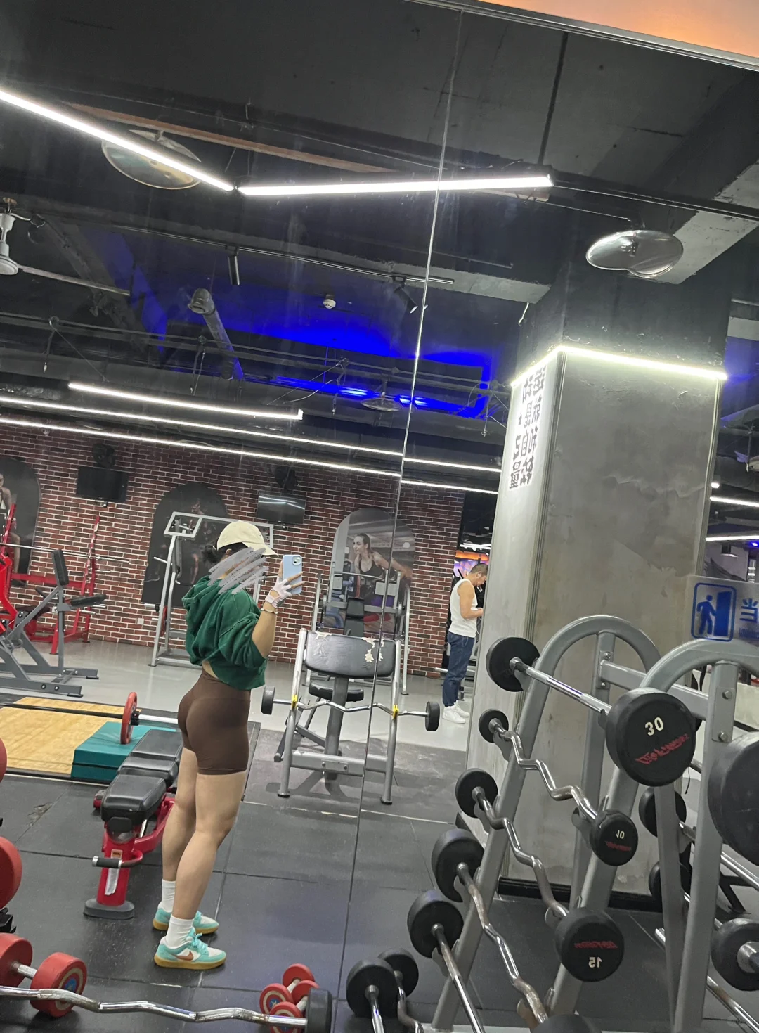 刚去健身房一个月就一周六练会怎样