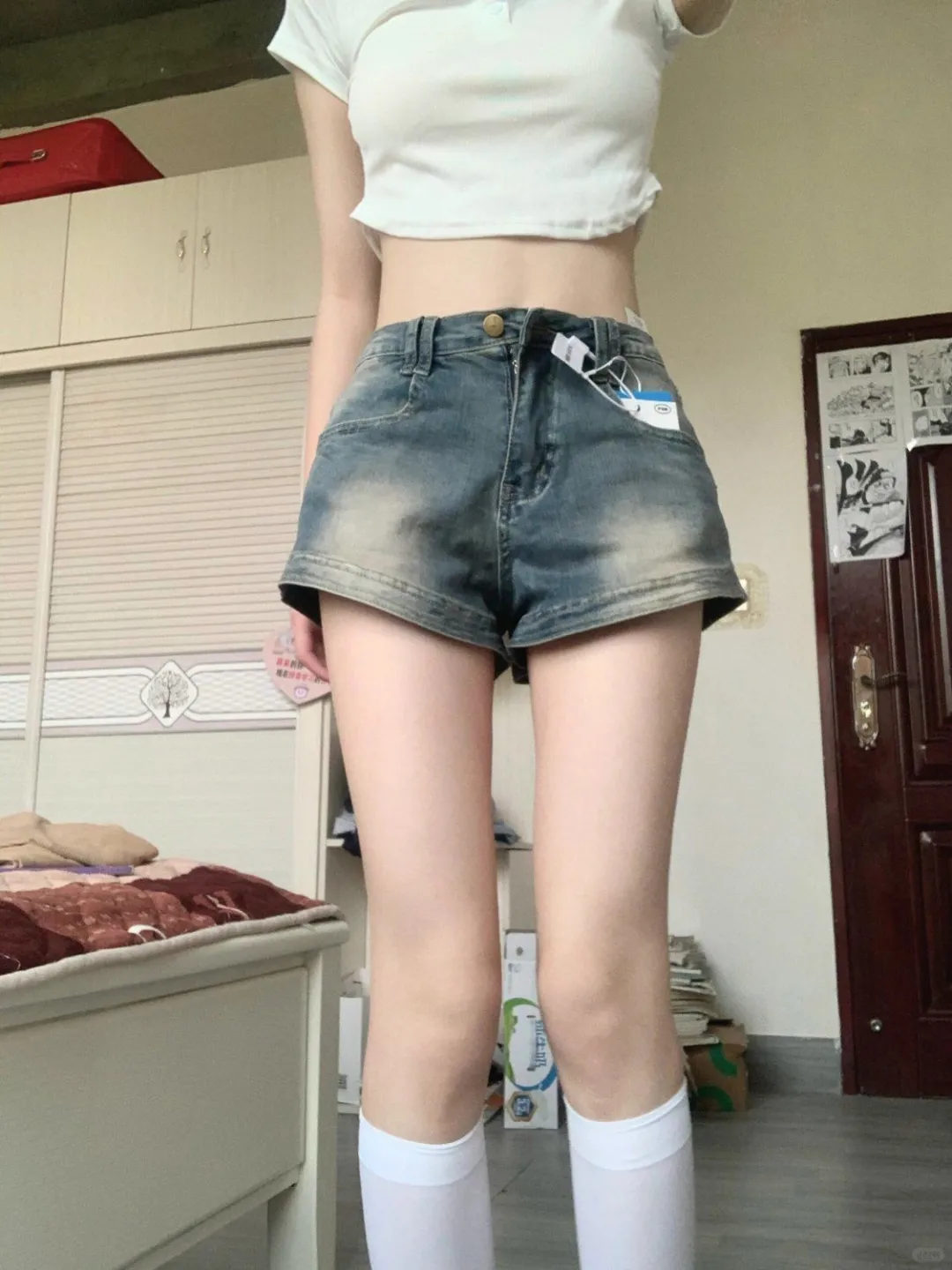 复古辣妹必备！显瘦牛仔短裤👖