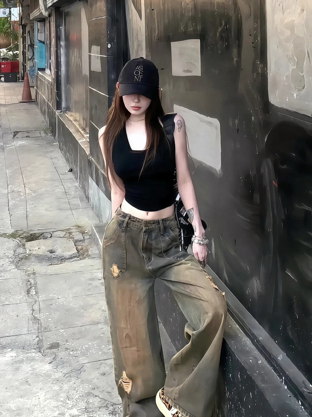 辣妹的本命上衣｜大露背性感又特别🎽