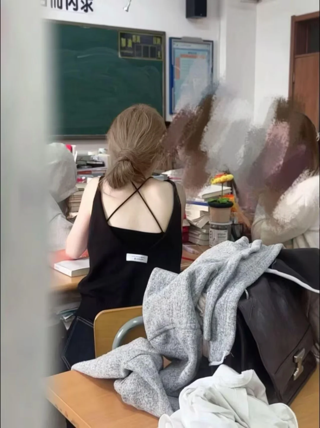 不是！？她真的好逆天。