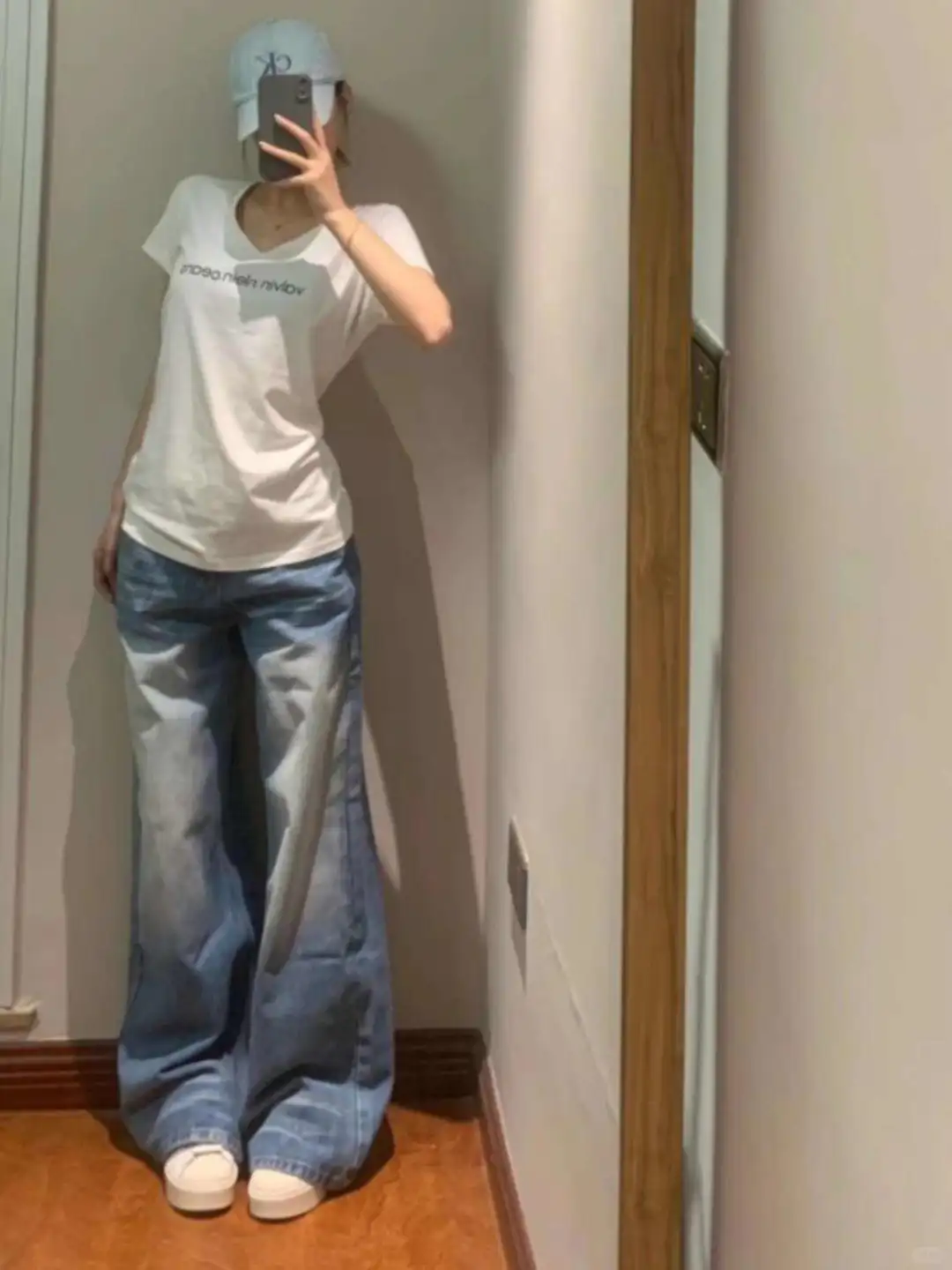 美式辣妹正肩v领白色短袖t恤女夏季202