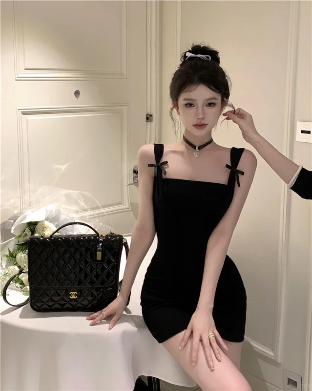 黑色吊带裙👗法式小个子必备