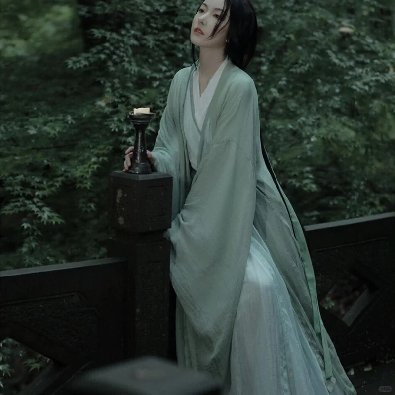 ✨清冷系汉服，魏晋风直裾，显瘦又高级🌟