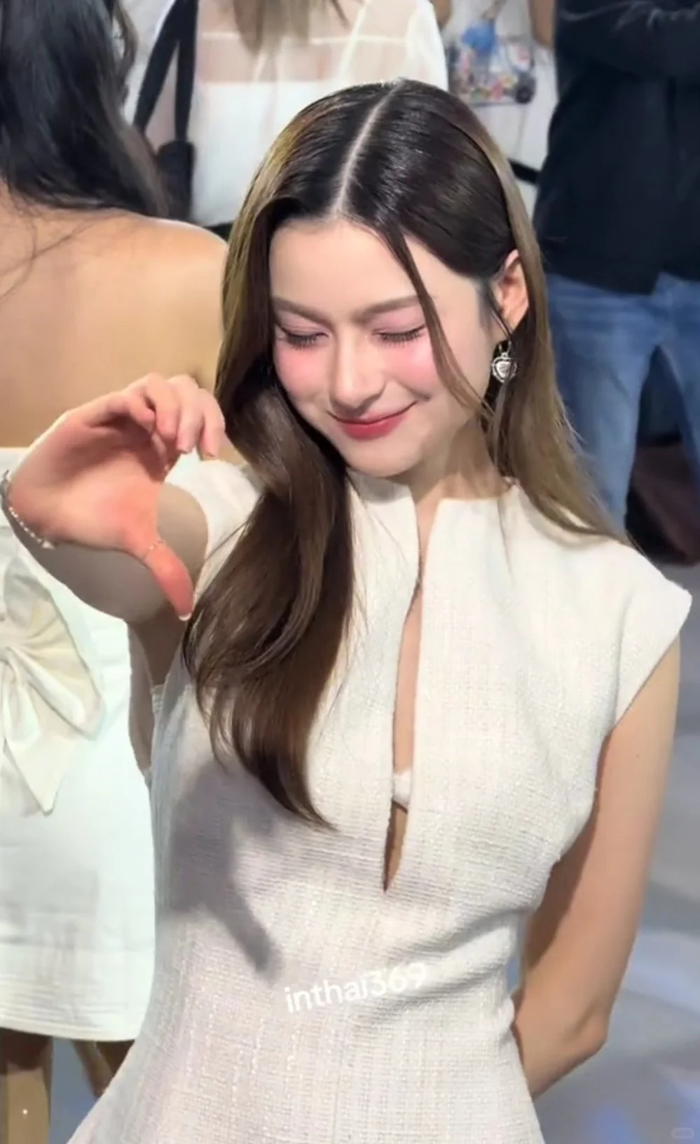 prim清纯靓丽的女大