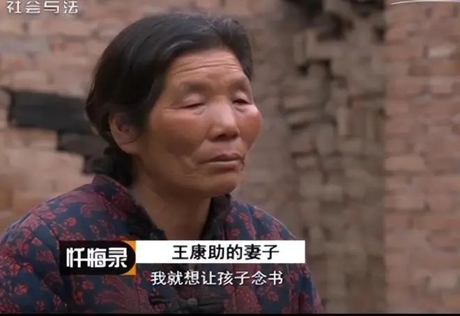 女儿要考清华,高考失利4次后患上精神病,父亲绝望亲手送走了她 第2张