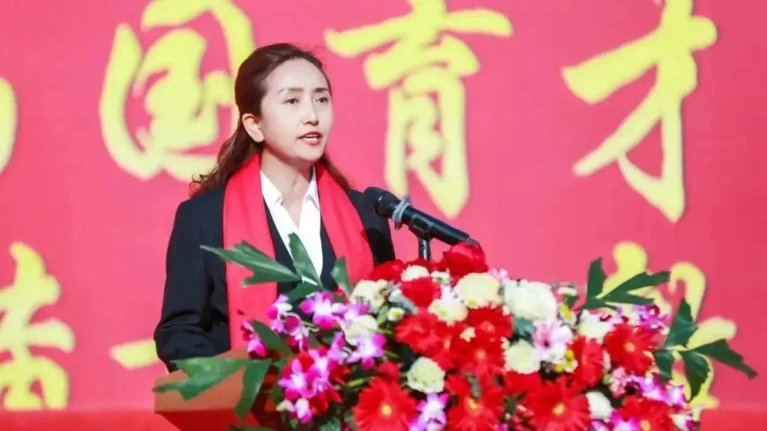 【高考宣誓】亮剑高考誓夺桂冠 十八立志勇承大任——实验中学高考宣誓暨成人礼活动 第23张