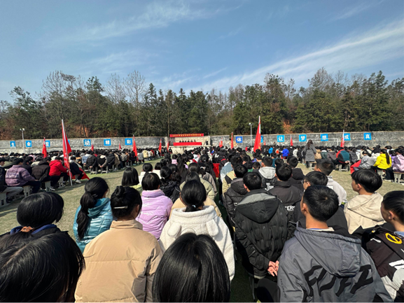 鏖战百日赢中考 龙行龘龘向未来———宝农学校举行2024年中考百日誓师大会 第8张