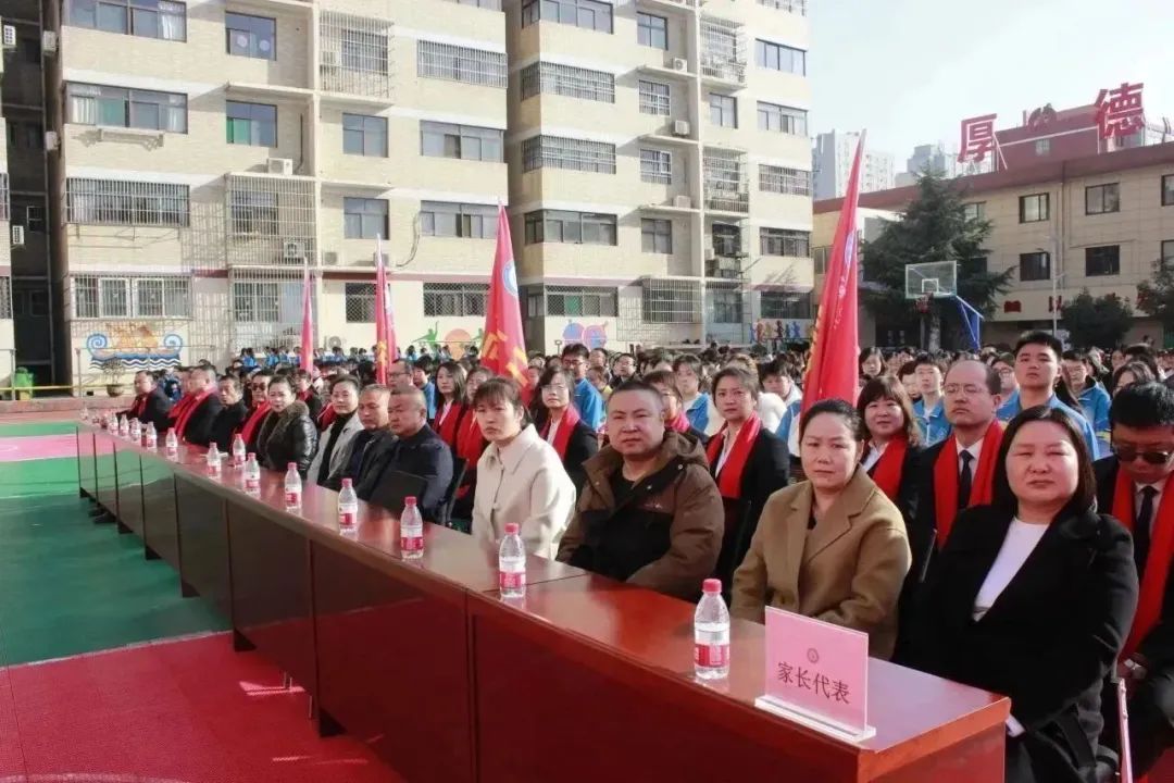 【高考宣誓】亮剑高考誓夺桂冠 十八立志勇承大任——实验中学高考宣誓暨成人礼活动 第10张