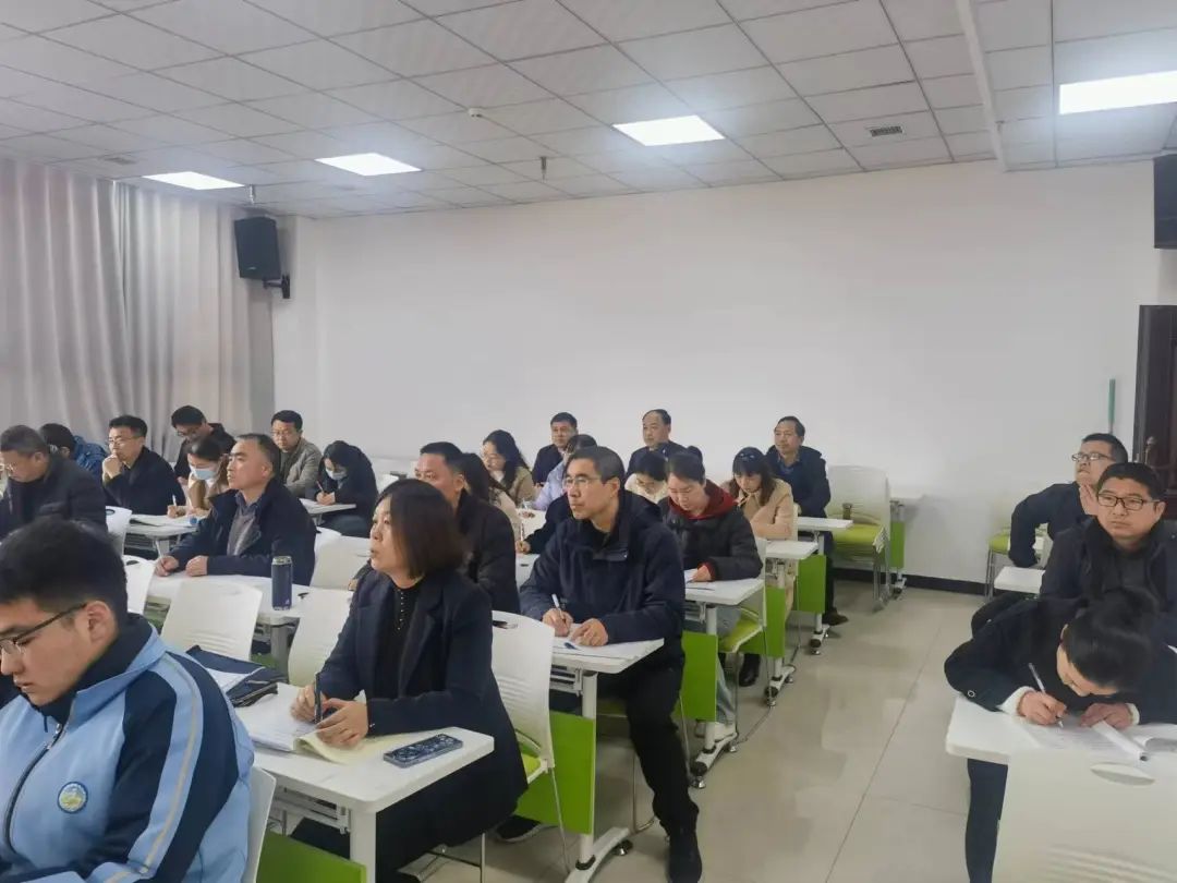 聚焦高考同逐梦 名师引领再提升——合阳县2024年高三二轮复课研讨会顺利召开 第2张 聚焦高考同逐梦 名师引领再提升——合阳县2024年高三二轮复课研讨会顺利召开 第2张