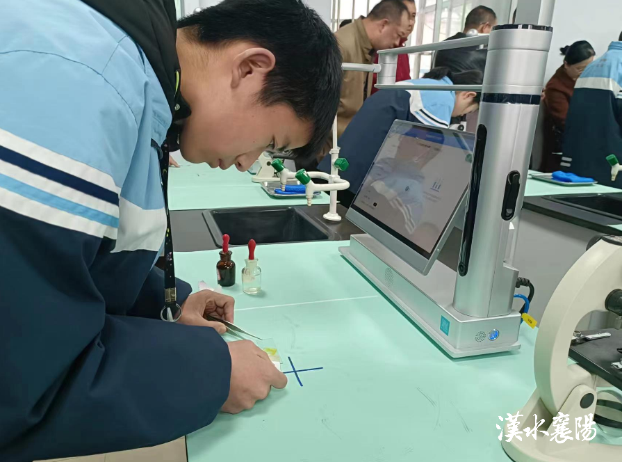 襄阳中考方案发布,事关理化生实验操作! 第3张 襄阳中考方案发布,事关理化生实验操作! 第3张