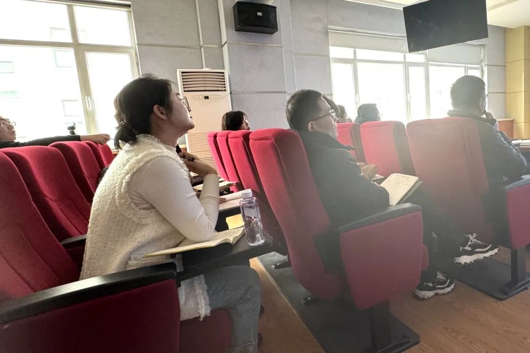 首届新中考,我们这样做——嘉汇中学受邀在全区初三会议上做分享交流 第6张 首届新中考,我们这样做——嘉汇中学受邀在全区初三会议上做分享交流 第6张