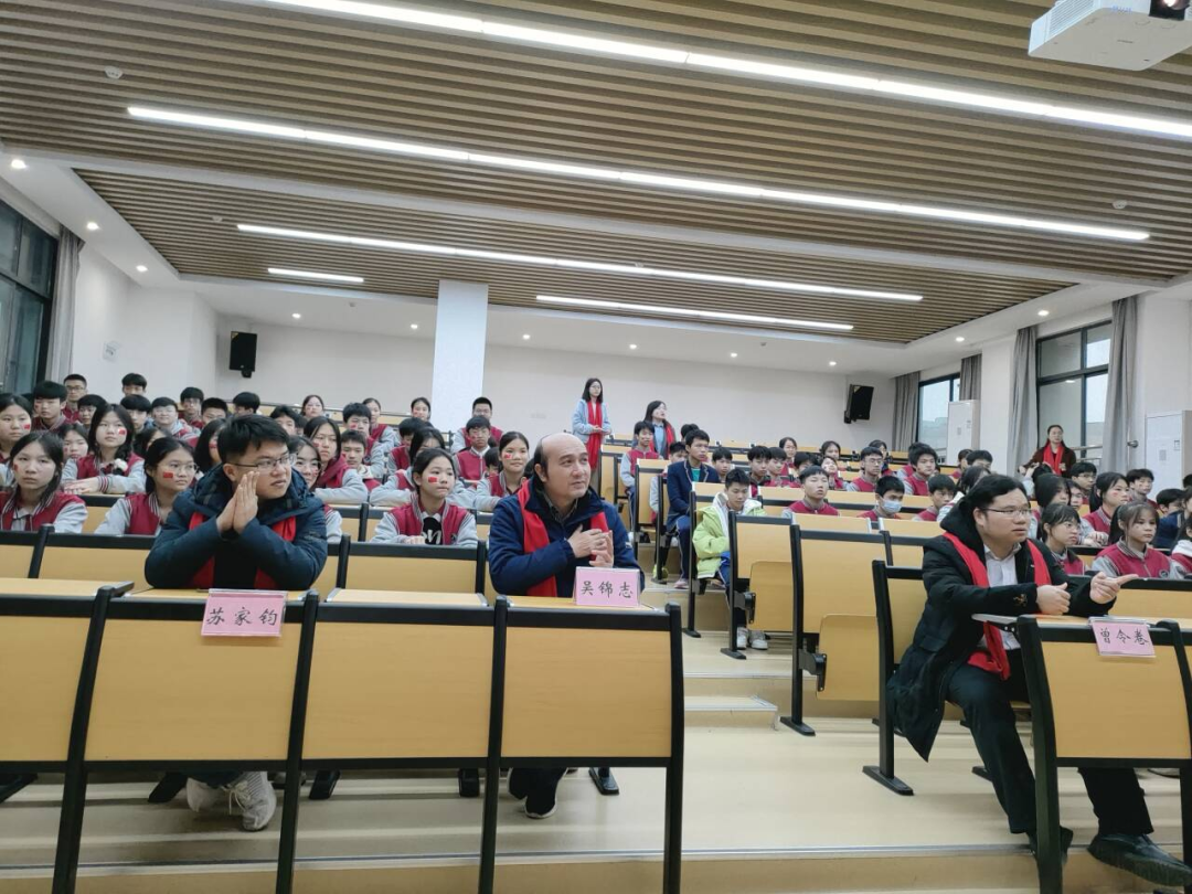 百日誓师 | 冲刺中考燃斗志 全力以赴向未来!——梧州市第十七中学举办2024年中考百日誓师大会暨考前心理团辅活动 第4张 百日誓师 | 冲刺中考燃斗志 全力以赴向未来!——梧州市第十七中学举办2024年中考百日誓师大会暨考前心理团辅活动 第4张