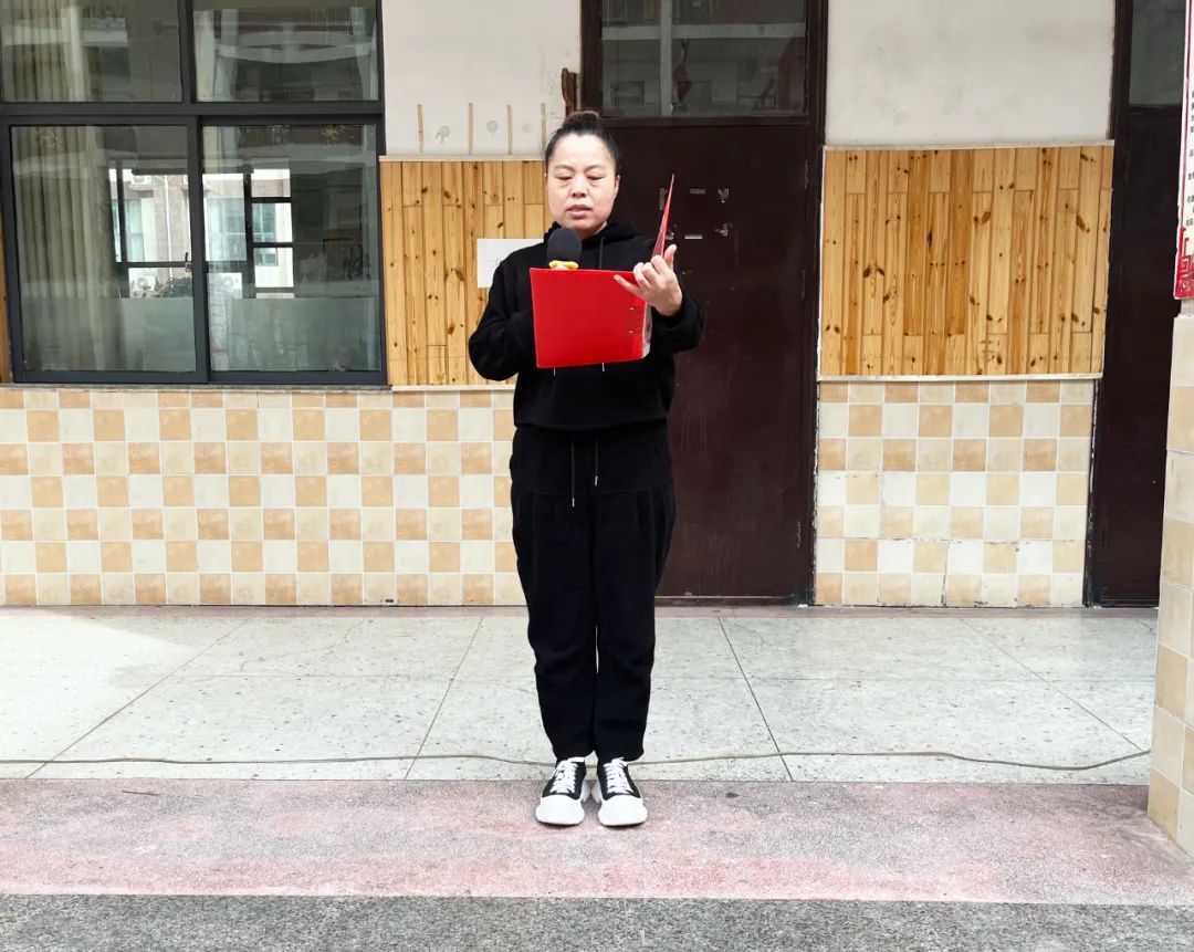 决战中考誓师日 逐梦未来金榜时 ——濮阳市华龙区华美学校举行2024届百日冲刺誓师大会 第23张