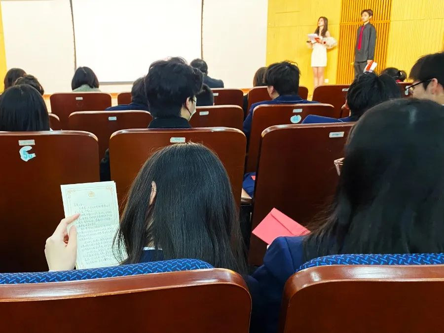 十八成人同逐梦 踔厉奋发向高考 第29张