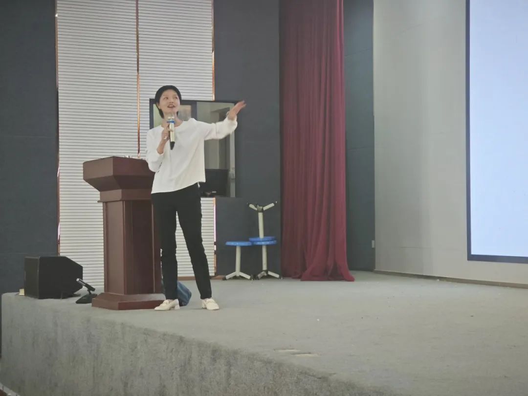 【云大帮扶】静心减压 中考不惧丨昆一中富民学校(黎明学校)开展学生心理健康讲座 第2张 【云大帮扶】静心减压 中考不惧丨昆一中富民学校(黎明学校)开展学生心理健康讲座 第2张