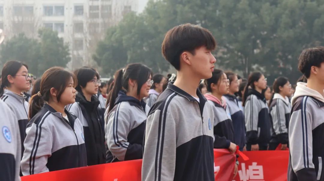 邓州市致远学校隆重举行2024届中考百日冲刺誓师大会 第4张 邓州市致远学校隆重举行2024届中考百日冲刺誓师大会 第4张