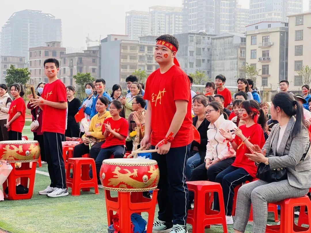 誓师逐梦 决战中考——我市各校纷纷举行2024年中考百日誓师大会 第6张 誓师逐梦 决战中考——我市各校纷纷举行2024年中考百日誓师大会 第6张