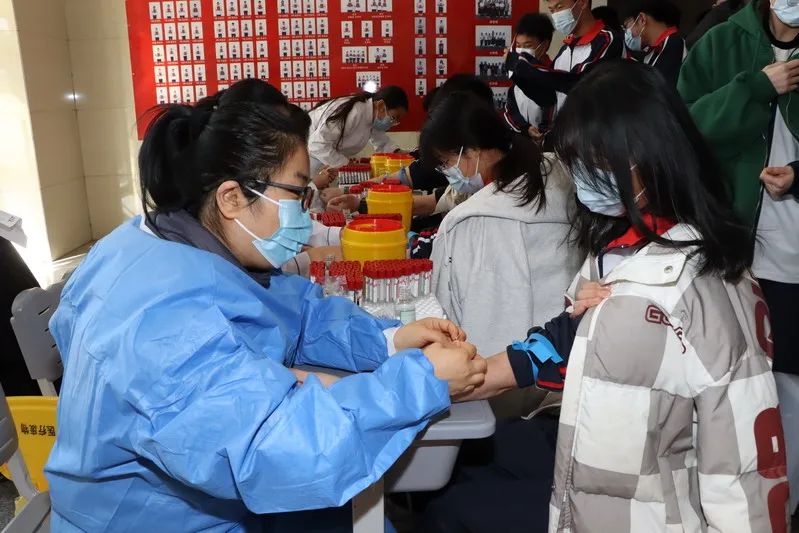 健康体检 迎战高考——河口区第一中学2024年高考查体工作顺利进行中 第24张 健康体检 迎战高考——河口区第一中学2024年高考查体工作顺利进行中 第24张