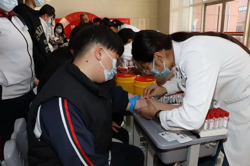 健康体检 迎战高考——河口区第一中学2024年高考查体工作顺利进行中 第4张 健康体检 迎战高考——河口区第一中学2024年高考查体工作顺利进行中 第4张