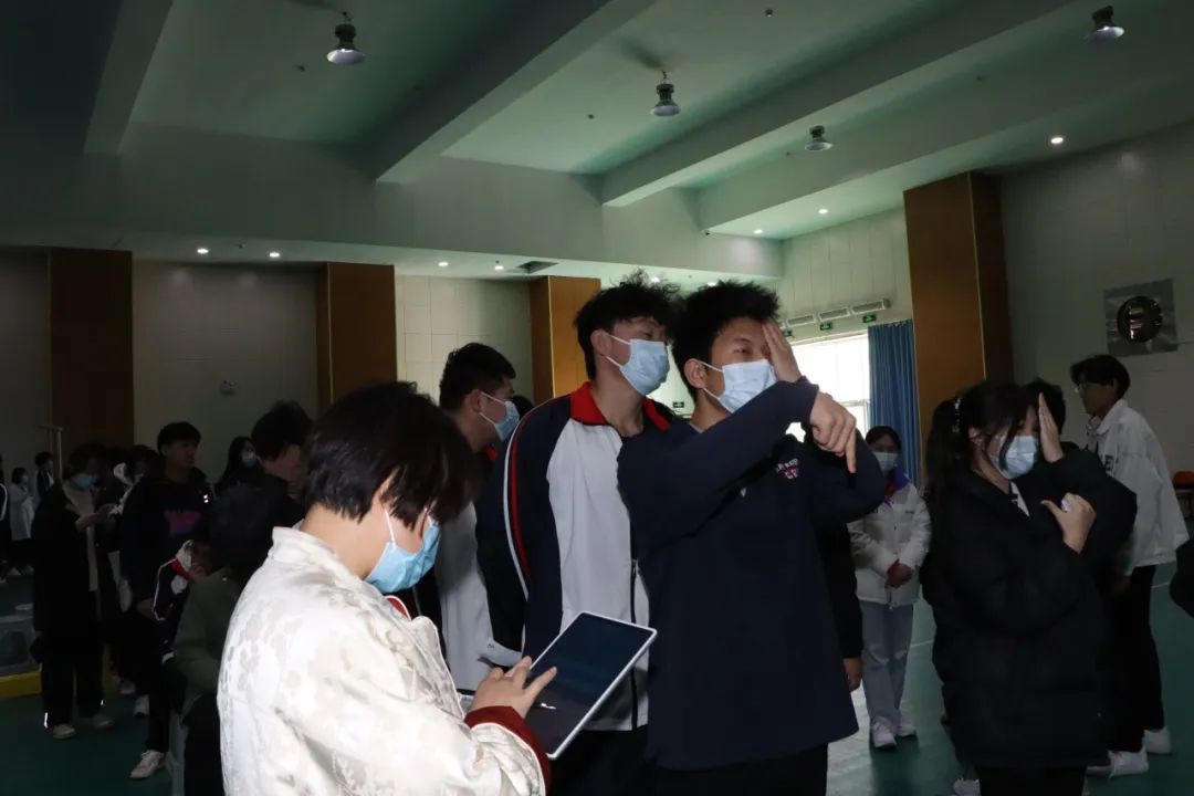 健康体检 迎战高考——河口区第一中学2024年高考查体工作顺利进行中 第10张 健康体检 迎战高考——河口区第一中学2024年高考查体工作顺利进行中 第10张