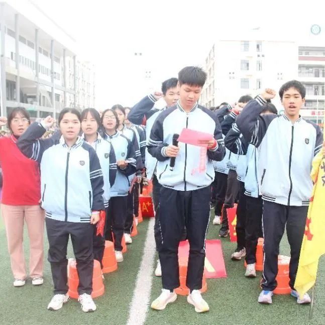 奋战百日赢中考 园艺振翅铸辉煌——南宁市园艺路学校2024年中考百日誓师大会 第62张