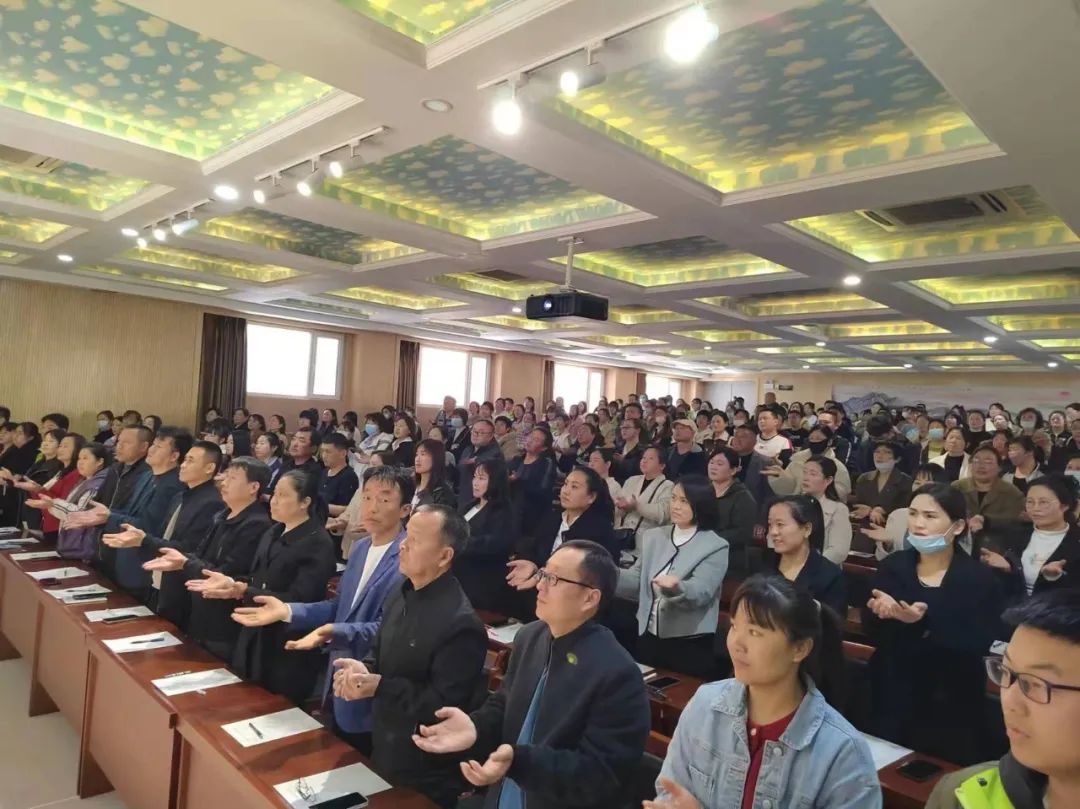 克服焦虑,绽放中考 ---二中西区九年级开展家长课堂活动 第5张 克服焦虑,绽放中考 ---二中西区九年级开展家长课堂活动 第5张