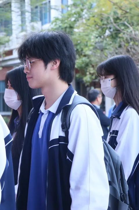 高考誓师|厚德学子勇夺深一模全市前200名,万元奖励现场颁发! 第5张 高考誓师|厚德学子勇夺深一模全市前200名,万元奖励现场颁发! 第5张