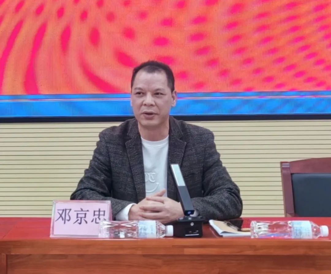 教学研讨,备战中考 ——柳州市骨干教师到靖西市开展英语中考学科帮扶培训活动 第17张 教学研讨,备战中考 ——柳州市骨干教师到靖西市开展英语中考学科帮扶培训活动 第17张