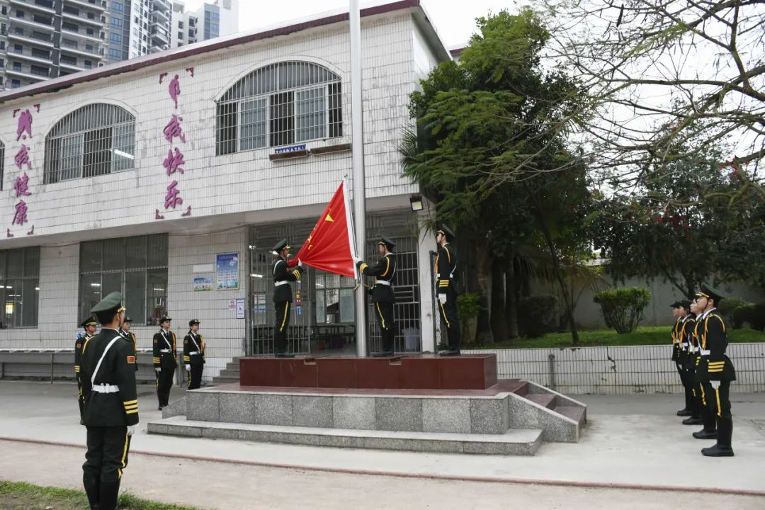 快看!平定中学举办奋战百日中考誓师活动! 第3张