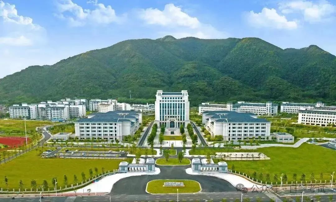 【广东成考】肇庆医学高等专科学校成人高考2024年招生 第2张