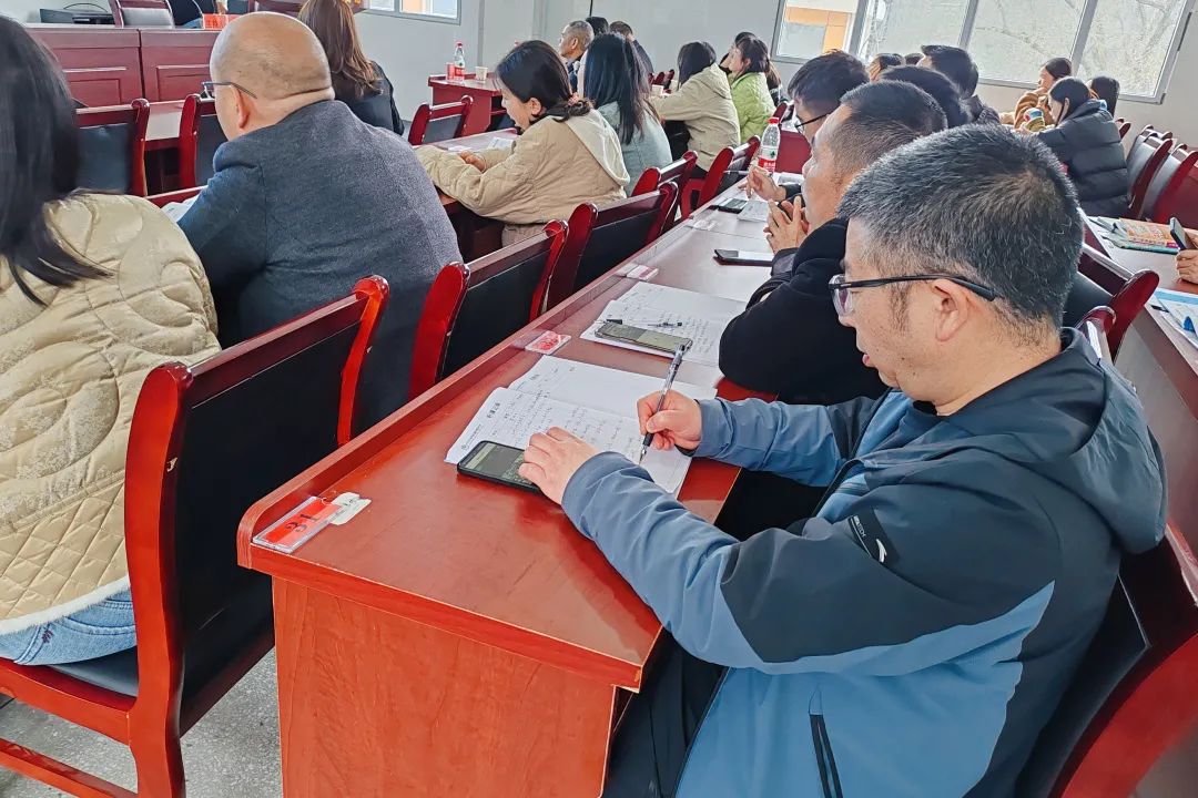 【精准施策·备战中考】记南坪乡教联体新中考背景下复习备考会 第8张
