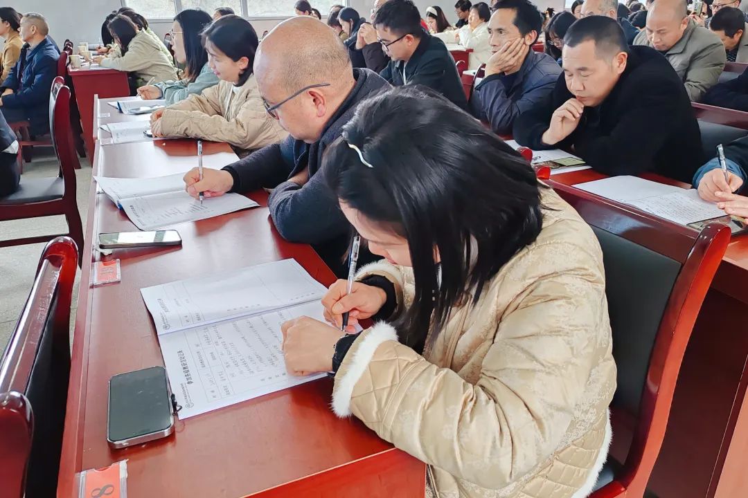 【精准施策·备战中考】记南坪乡教联体新中考背景下复习备考会 第7张