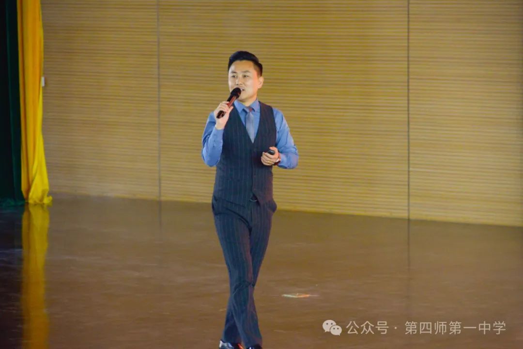 挑战极限,助力高考——高三年级励志演讲会开始啦! 第3张 挑战极限,助力高考——高三年级励志演讲会开始啦! 第3张