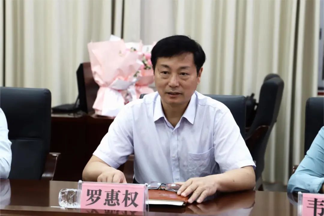 结对帮扶共话高考,聚焦课堂共促发展——深圳市西乡中学领导专家莅临我校开展教学交流等系列活动 第6张 结对帮扶共话高考,聚焦课堂共促发展——深圳市西乡中学领导专家莅临我校开展教学交流等系列活动 第6张