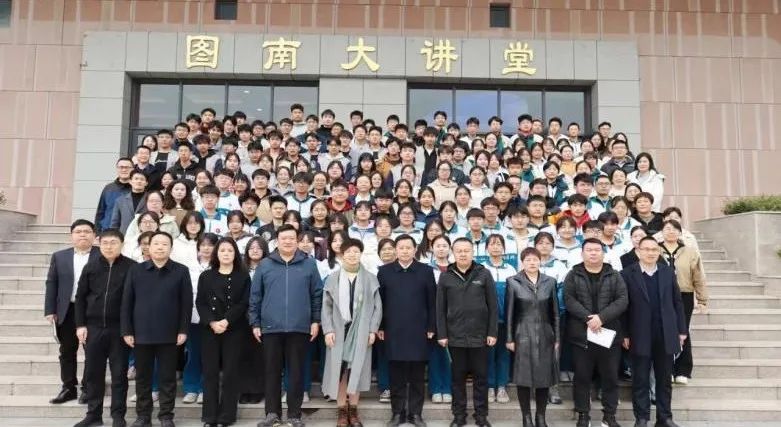 十八加冠逐梦青春 奋楫笃行决战高考 第4张 十八加冠逐梦青春 奋楫笃行决战高考 第4张