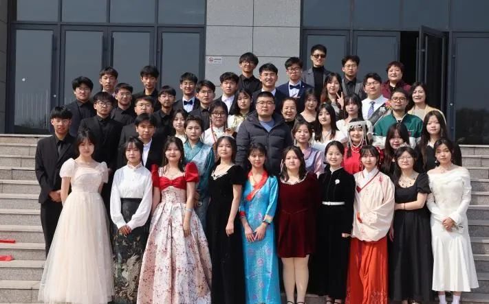 十八加冠逐梦青春 奋楫笃行决战高考 第2张 十八加冠逐梦青春 奋楫笃行决战高考 第2张